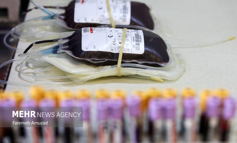4689104 به گزارش خبرگزاری مهر، بشیر حاجی بیگی گفت: چهارمین سمینار ملی بانک خون بیمارستان‌های سراسر کشور از ۲۲ تا ۲۴ آبان ۱۴۰۲ با حضور بیش از یک هزار نفر از نمایندگان بیمارستان‌های کشور برگزار می‌شود.