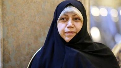 4307530 به گزارش خبرگزاری مهر، فاطمه محمدبیگی، در پنل "نقش اجزای نظام مراقبت در جوانی جمعیت"، گفت: در مجلس انقلابی تاکنون ۳۰ قانون به تصویب رسیده که رهبری از سه قانون تجلیل کردند که درباره یکی از این قوانین که قانون سلامت خانواده و جوانی جمعیت است، تعبیر به حیاتی بودن این قانون کردند که یعنی این قانون فرااستراتژیک و فراراهبردی است.