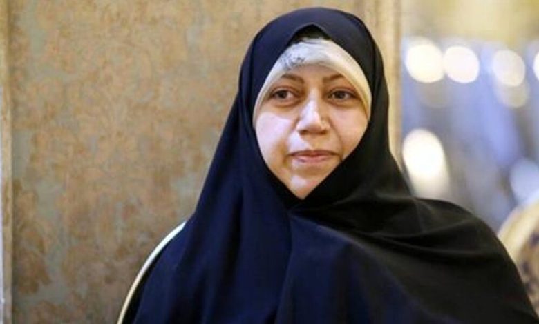 چرا ۲۰ میلیون نفر از جمعیت کشور کم شده است 1 4307530 به گزارش خبرگزاری مهر، فاطمه محمدبیگی، در پنل "نقش اجزای نظام مراقبت در جوانی جمعیت"، گفت: در مجلس انقلابی تاکنون ۳۰ قانون به تصویب رسیده که رهبری از سه قانون تجلیل کردند که درباره یکی از این قوانین که قانون سلامت خانواده و جوانی جمعیت است، تعبیر به حیاتی بودن این قانون کردند که یعنی این قانون فرااستراتژیک و فراراهبردی است.