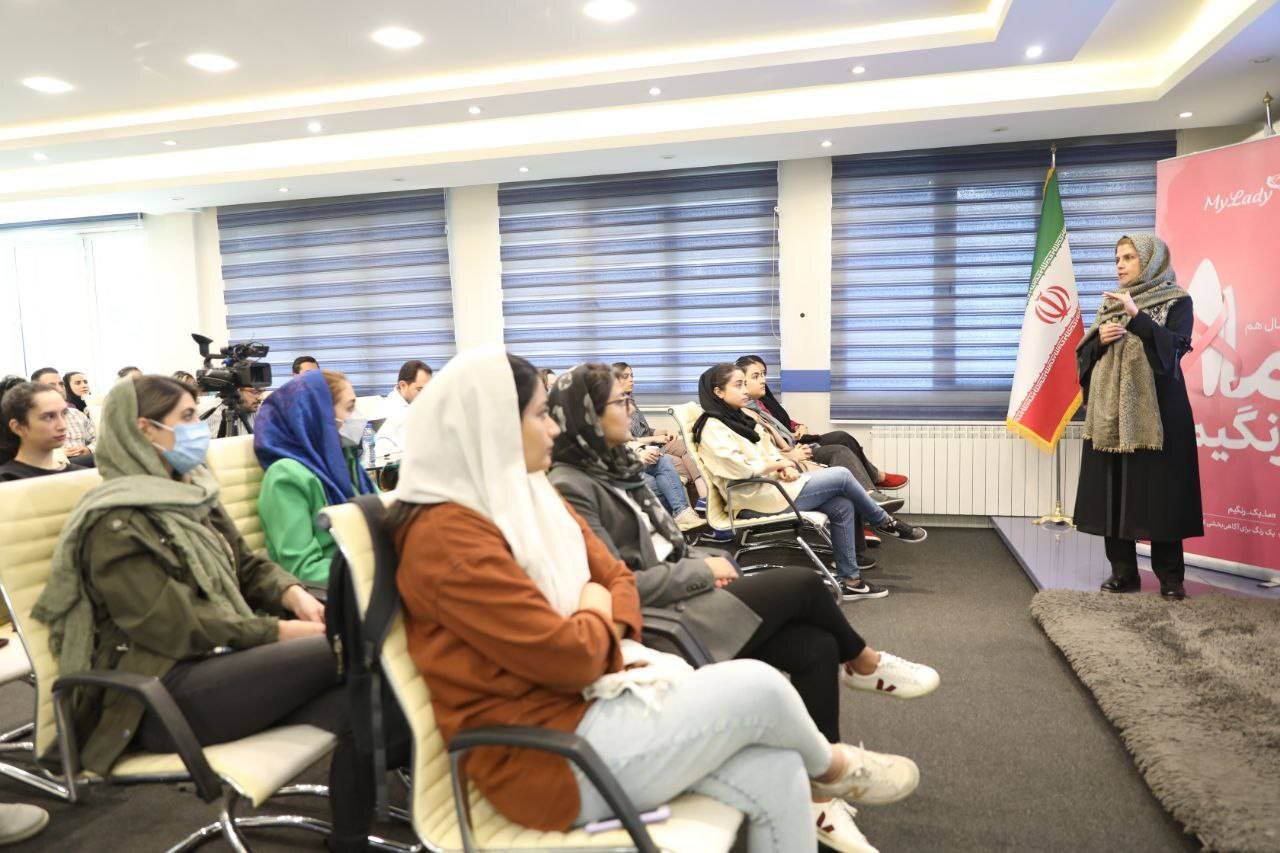 4709700 به گزارش خبرگزاری مهر، سرطان پستان یکی از شایع‌ترین انواع سرطان‌های زنان در سراسر جهان است به طوری که از هر ۸ زن، یک نفر به این سرطان دچار می‌شود.