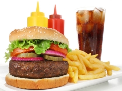 a776b 1 عارضه اول :چاقي :فست فودها از غذاهاي پركالري و چاق كننده هستند زيرا چربي فراواني بر اثر افزودن انواع پنير هاي فرآوري شده،سس و سرخ كردن و مواد غذايي حين آماده كردن آن ها به مواد اوليه اضافه مي شود.از آن جا كه اين غذاها با نوشيدني هاي گازداري نظير نوشابه نيز همراه مي شوند و اندازه اين غذاها اغلب ( به بهانه اقتصادي بودن ) بزرگ تر از حد معمول است،مقدار كالري حاصل از خوردن يك وعده از اين غذاها به ميزان قابل ملاحظه اي بالا مي رود و همين موضوع باعث مي شود تا وزن مصرف كننده به دليل دريافت كالري مازاد بر نياز،اضافه و رفته رفته دچار چاقي شود.مي دانيد كه چاقي هم مادر تمام بيماري هاست.عارضه دوم: عوارض قلبي-عروقي :بررسي ها نشان داده اند افرادي كه بيش از 4 بار در هفته فست فود مي خورند،80 درصد بيشتر احتمال دارد كه به بيمار هاي قلبي-عروقي مبتلا شوند چون فست فودها مملو از چربي به خصوص چربي هاي اشباع و ترانس هستند و معمولا در تهيه انواع اين غذاها از روغن هاي جامد استفاده مي شود.حتي در برخي از رستوران ها از مقداري روغن چند بار استفاده مي كنند و اين كار خود باعث افزايش مقدار اسيدهاي چرب ترانس در غذا مي شود.به همين دليل مصف مكرر اين غذاها احتمال گرفتگي عروق و حمله هاي قلبي را در مصرف كننده بالا مي برد.عارضه سوم: ديابت نوع 2:متاسفانه فست فودها مملو از كربوهيدرات ( قند ) نيز هستند و البته از نوع تصفيه شده آن ها،مثلا نان و آردي كه در تهيه آن ها استفاده مي شود،در بيشتر موارد سفيد و بدون سبوس است.به همين دليل عادت به خوردن فست فودها اضافه وزن و چاقي و در پي آن افزايش احتمال ابتلا به ديابت نوع 2 را به دنبال دارد.در ضمن ، نوشيدني هايي كه همراه اين غذاها خورده مي شوند،نوشابه هاي گازدار هستند كه شكر فراواني دارند و دريافت اين مقدار شكر،آن هم به طور مكرر،خطر ابتلا به ديابت نوع 2 را افزايش مي دهد.عارضه چهارم: عوارض گوارشي :همواره متخصصان تغذيه به كساني كه زخم معده دارند،تاكيد مي كنند غذاهاي پر ادويه نخورند.فست فودها از اين غذا ها هستند،به خصوص آن هايي كه با نام اسپايسي در منوي غذايي معرفي مي شوند.بررسي ها نشان داده اند در كساني كه بيش از 2 بار در هفته فست فود مي خورند،احتمال ابتلا به اختلال هاي گوارشي مانند سو هاضمه ، نفخ و حتي ابتلا به سرطان معده و روده بزرگ افزايش پيدا مي كند.عارضه پنجم: افزايش فشار خون :مواد غذايي تشكيل دهنده فست فود ها پر نمك هستند و سديم فراواني دارند،به همين دليل عادت به خوردن آن ها زمينه بروز فشار خون را در افراد مستعد فراهم مي كند و باعث تشديد مشكل بيماران خواهد شد.عارضه ششم: افزايش چربي خون :از آن جا كه بيشتر فست فودها با روش سرخ كردن عميق( غوطه ور شدن در انواع روغن داغ ) تهيه مي شوند،عادت به خوردنشان،ميزان كلسترول بد را افزايش مي دهد.به همين دليل به افرادي كه سابقه كلسترول بالا را دارند،پرهيز از خوردن اين غذاها توصيه مي شود.در ضمن،بررسي ها نشان داده اند احتمال ابتلا به كبد چرب در كساني كه زياد فست فود مي خورند،بيشتر است،آن هم به دليل اين كه غذاهاي چرب،پركالري و چاق كننده اند.آدرس:پونك-بلوار هميلا-خيابان پارك-ميدان پارك-ساختمان پزشكان پاسارگاد-طبقه 3-واحد 5.همراه:09199090683     تلفن:02144495410برای مشاهده ی آخرین پیشنهادات ویژه و تخفیف های فوق العاده به وب سایت جدید ما به آدرس زیر مراجعه کرده و در کلوپ مشتریان ثبت نام کنیدwww.ideal-clinic.irفقط خانومها بخوانند ... !!!فقط خانومها بخوانند ... !!!تنگ کردن واژن با جدیدترین تکنولوژی آمریکا هم اکنون در کلینیک ایده آلبرای اطلاعات بیشتر و مشاهده فیلم روی لینک زیر کلیک کنیدتنگ کردن واژن با لیزر
